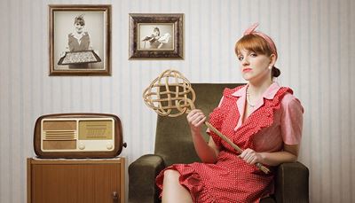 vintage, rugbeater, housewife, apron, wallpaper, headband, armchair, radio, sheetpan, photo, armrest, pearls, frame