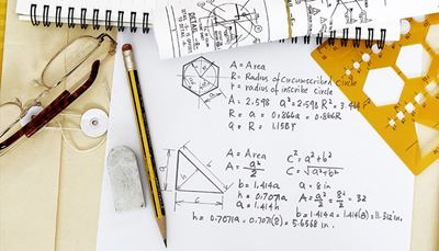 creion, paranteză, triunghi, carnet, radical, ochelari, riglă, radieră, fracții, cerc, număr, pătrat, vârf