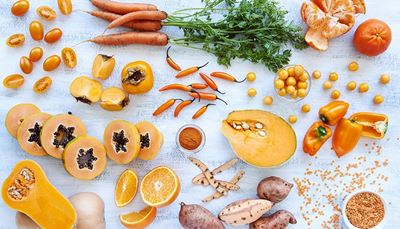 sødkartoffel, gulerødder, kartoffelskræl, peberfrugt, kakifrugt, græskar, papaja, appelsin, tomat, orange, mandarin, linser