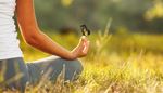 медитация, женщина, бабочка, мудра, трава, локоть, поза