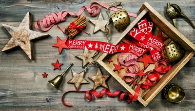 bunch, candlestick, nutcracker, christmas, star, cinnamon, bell, ribbon, wood, box