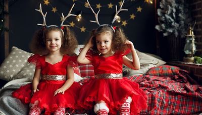 christmas, curlyhair, check, pillow, antlers, shine, star, dress, twins, sleeve, belt, red