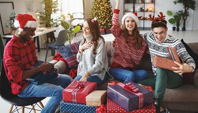 sreča, prijatelji, pulover, rogovi, darila, novoletnodrevo, ornament, stol, pika, božič, zvon