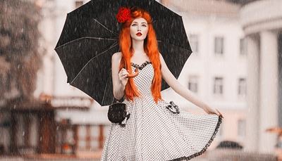 paraply, polkaprick, klänning, regn, vackerkvinna, kuvertväska, kokett, rötthår, smink, blomma