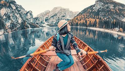 klobouk, cestovatelka, dobrodružství, veslo, břeh, jezero, člun, hora