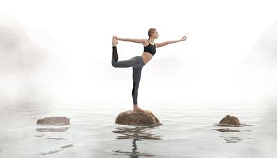 yoga, kalm, sport-bh, evenwicht, meer, steen, nevel, houding