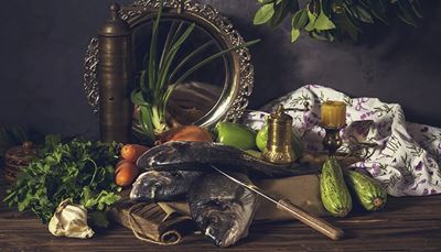 zucchini, candle, grinder, textile, knife, mirror, garlic, dorade, onion