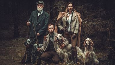 moustache, thickets, setter, overcoat, collar, flatcap, hunting, hunter, bowtie, noble, dog, rifle