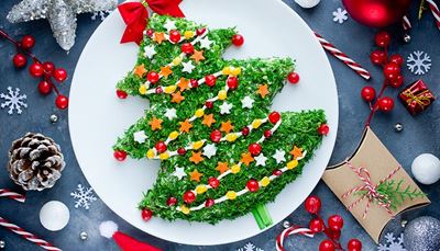 salad, christmas, cone, snowflake, glitter, berries, star, gift, plate, lollipop, bow, fir