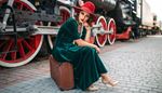 lady, pavingstone, locomotive, pumpsshoes, makeup, suitcase, journey, choker, hat, wheel, velvet, heel
