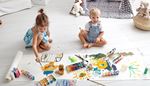 aquarel, creativiteit, schilderen, papiervel, kinderen, speelgoed, penseel, broer, zus, vloer