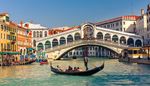 канал, гондольер, венеция, дымоход, гондола, весло, вода, причал, мост